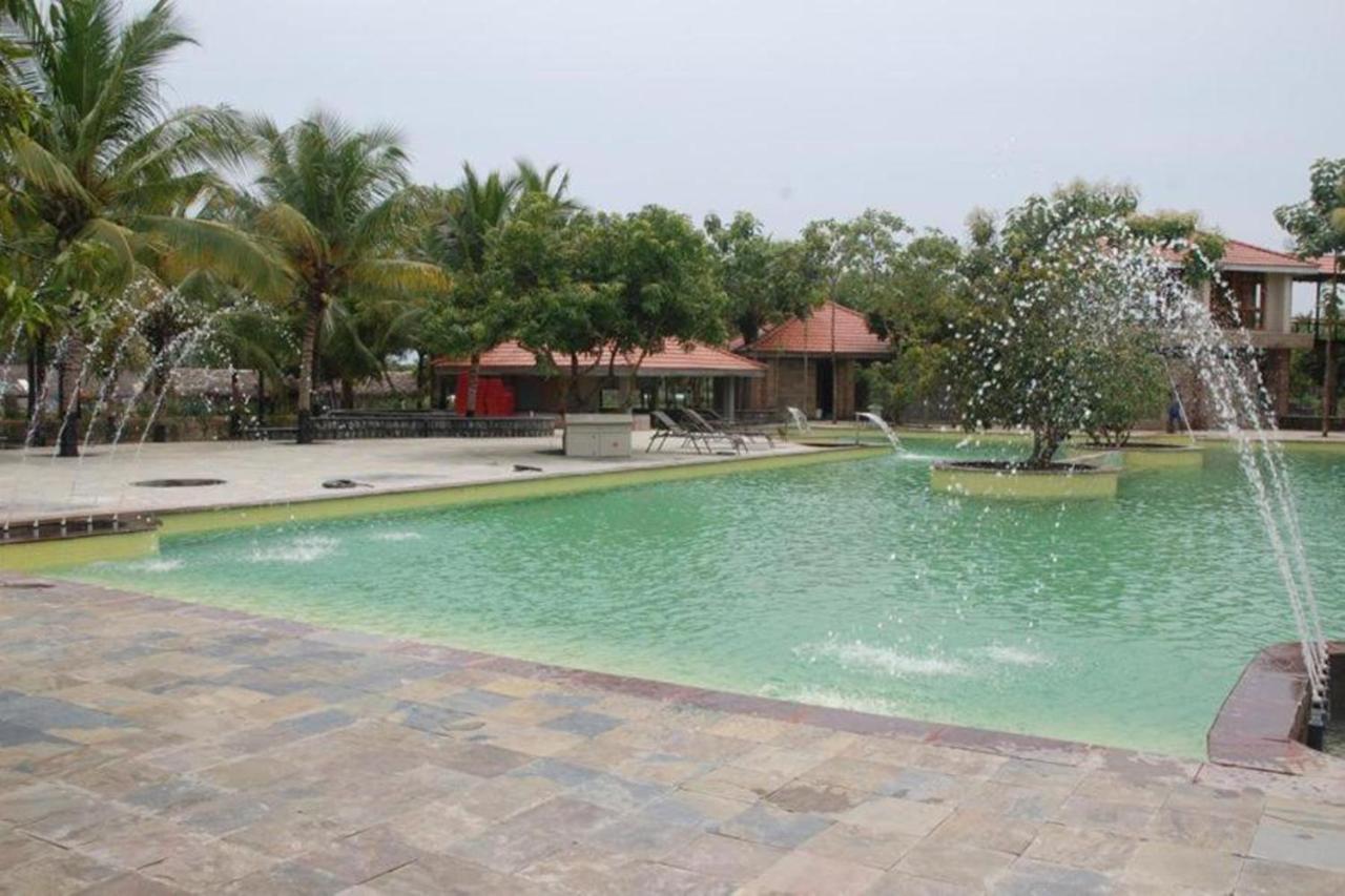 Esthell Village Resort Махабалипурам Екстериор снимка